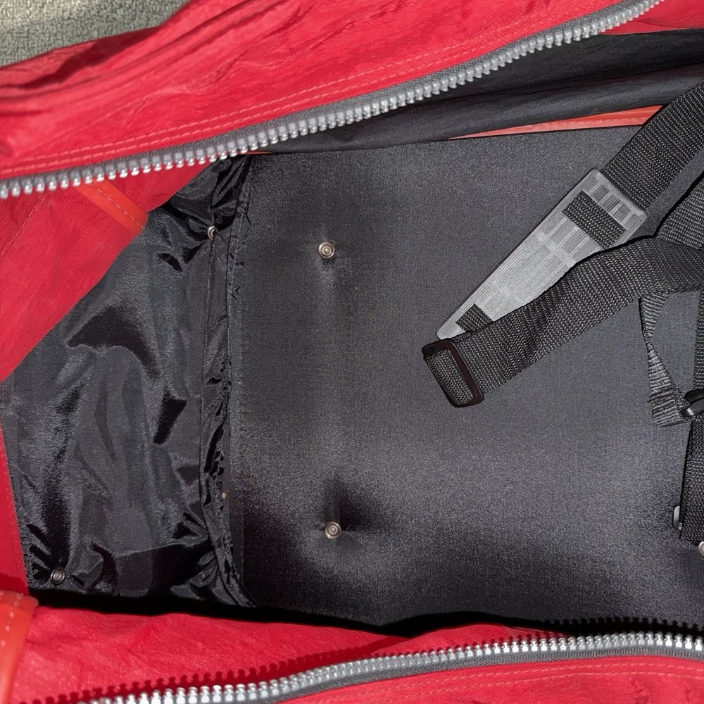 Vintage Marlboro Unlimited Gear - Rolling Travel Duffle Bag - XL - 36" x 14" - Picture 9 of 9